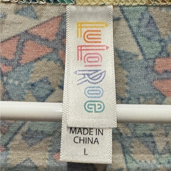 Lularoe Colorful Geometric Women's Top LARGE - Picture 4 of 4